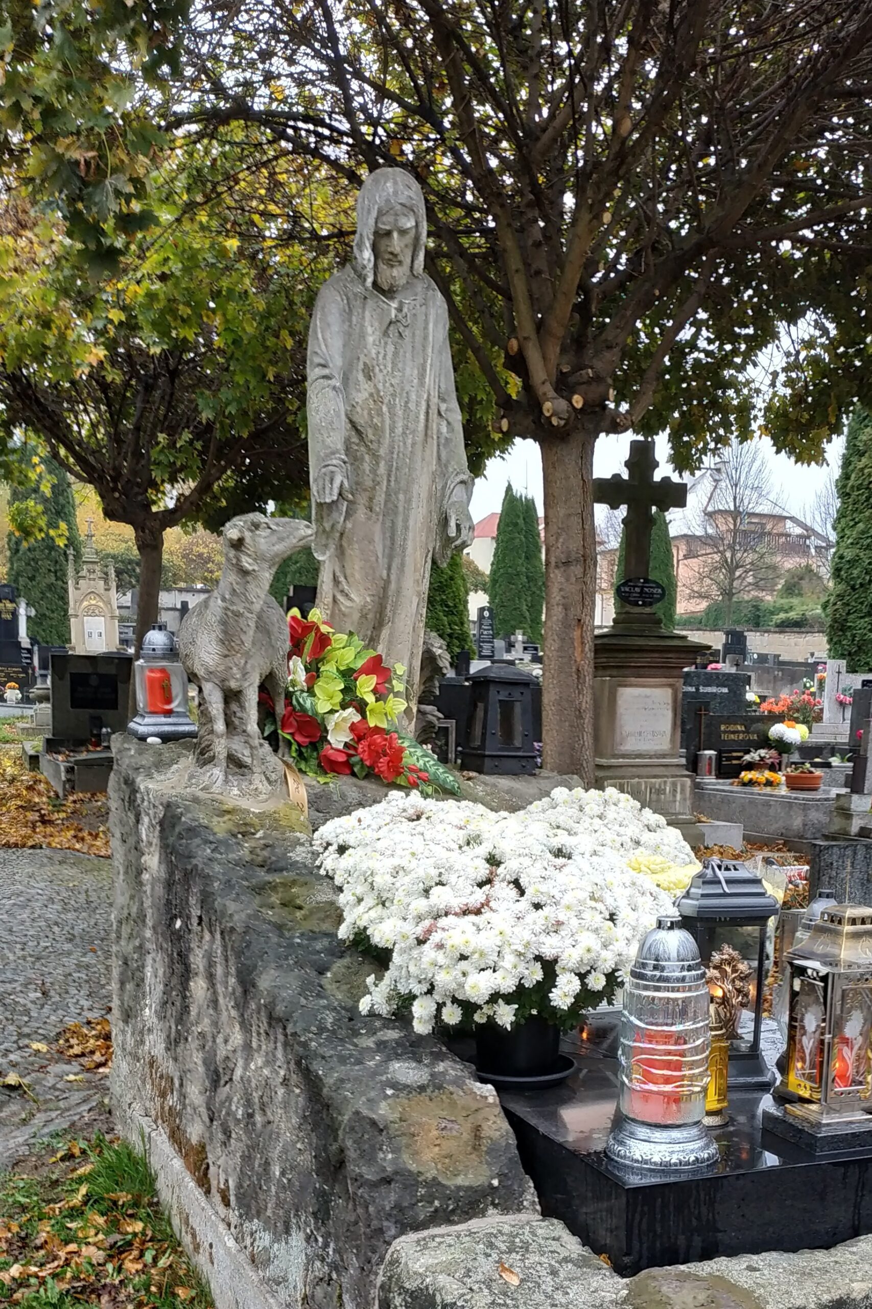 Socha Krista, Police nad Metují.